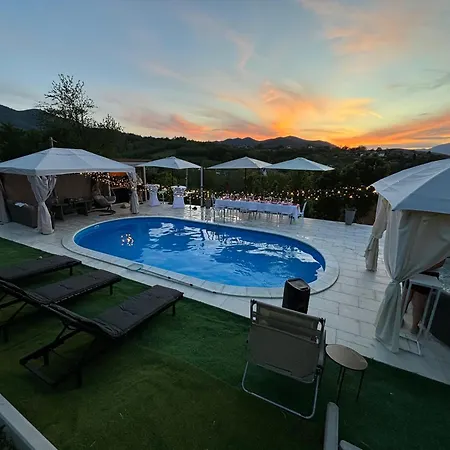 Ranc Cika Zlaje Сasa de vacaciones Vitez